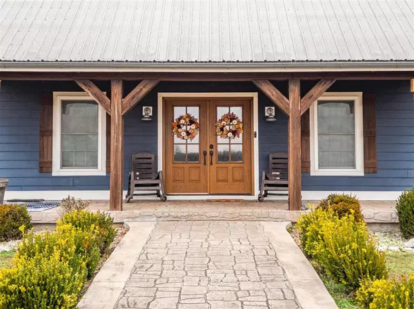 636 Flat Rock Road, Woodburn, KY 42170