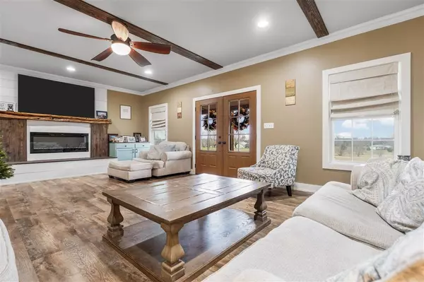 636 Flat Rock Road, Woodburn, KY 42170