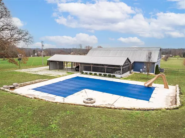 636 Flat Rock Road, Woodburn, KY 42170