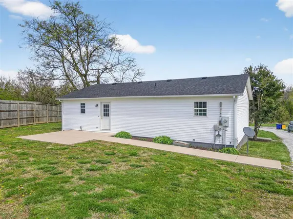 393 Peterson Avenue, Auburn, KY 42206