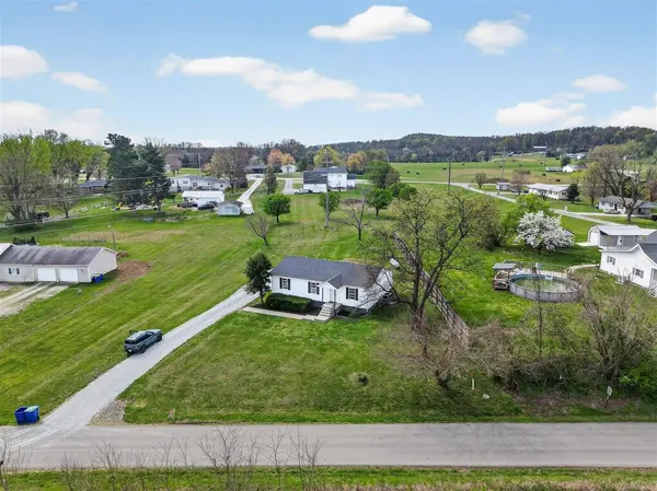 393 Peterson Avenue, Auburn, KY 42206
