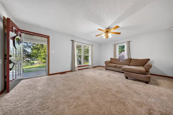 257 W D Moore Road, Russellville, KY 42276