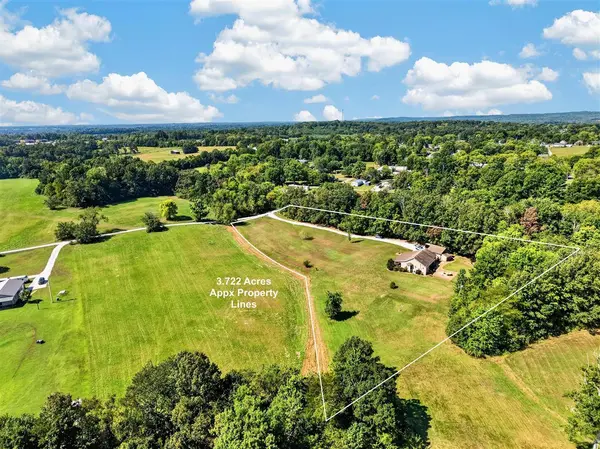 17 Clyde Gorham Road, Lewisburg, KY 42256