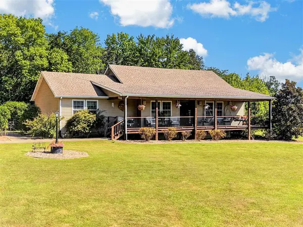 17 Clyde Gorham Road, Lewisburg, KY 42256