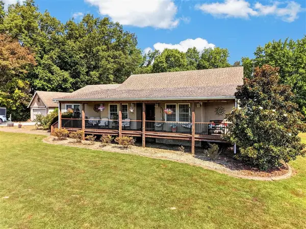 17 Clyde Gorham Road, Lewisburg, KY 42256