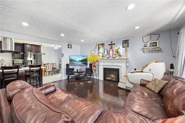 1838 S Artesia ST, Santa Ana, CA 92704