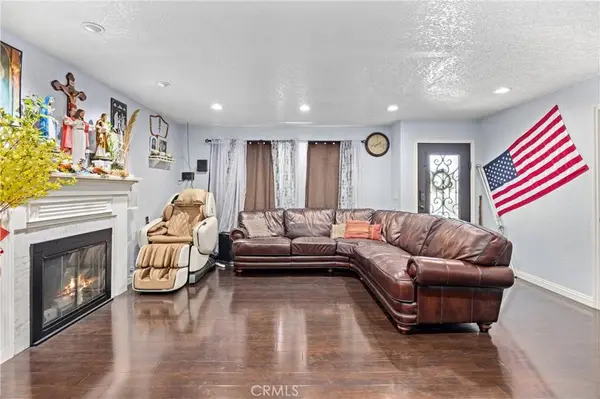 1838 S Artesia ST, Santa Ana, CA 92704