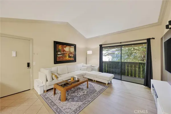 3535 Banbury #14, Riverside, CA 92505