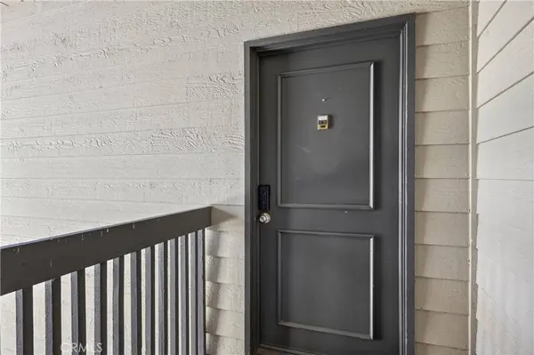 3535 Banbury #14, Riverside, CA 92505