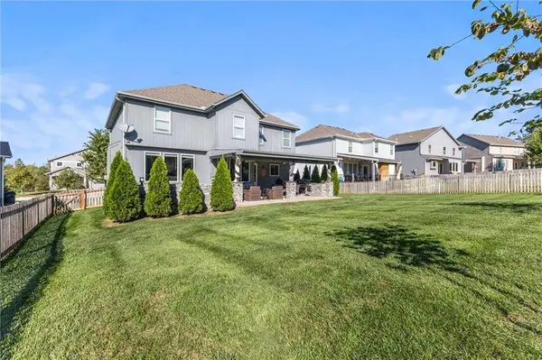 1073 N Sumac ST, Olathe, KS 66061