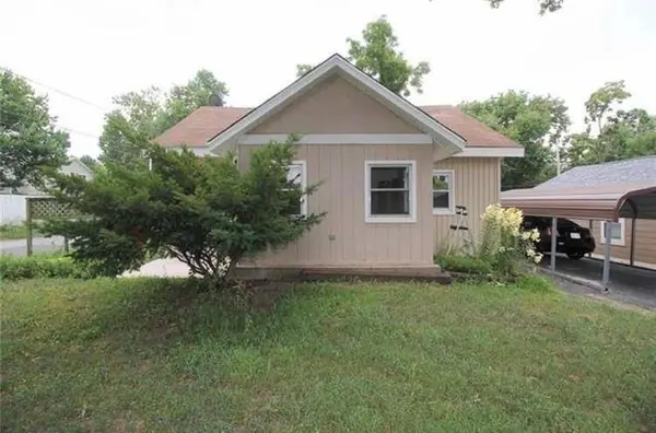 2901 W 43rd TER, Kansas City, KS 66103