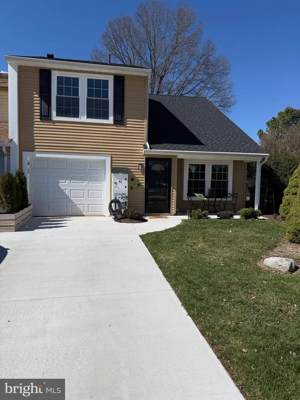 41 FOMALHAUT AVE, Blackwood, NJ 08012