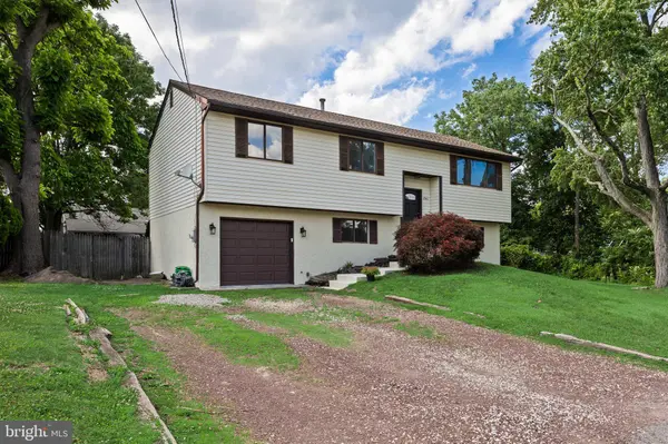 841 CHESTNUT AVE, Woodbury, NJ 08096