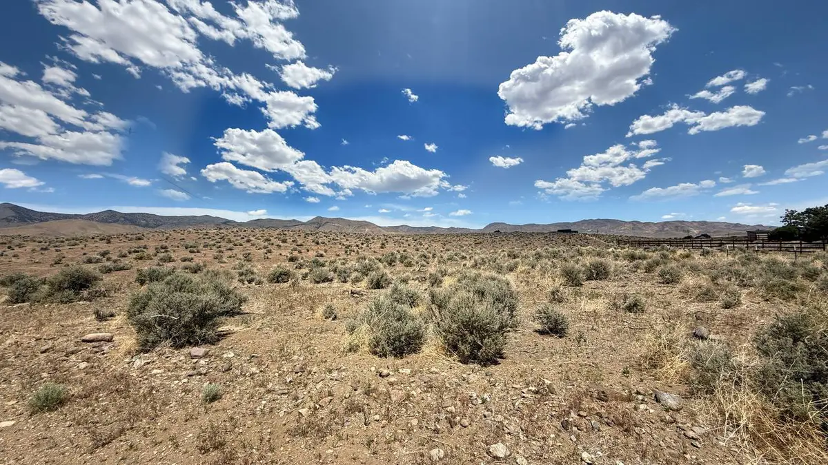 13125 Broken Arrow Rd, Silver Springs, NV 89429