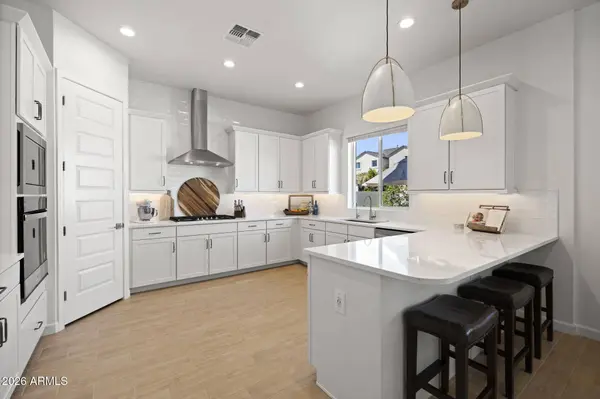 5120 E HELENA Drive, Scottsdale, AZ 85254