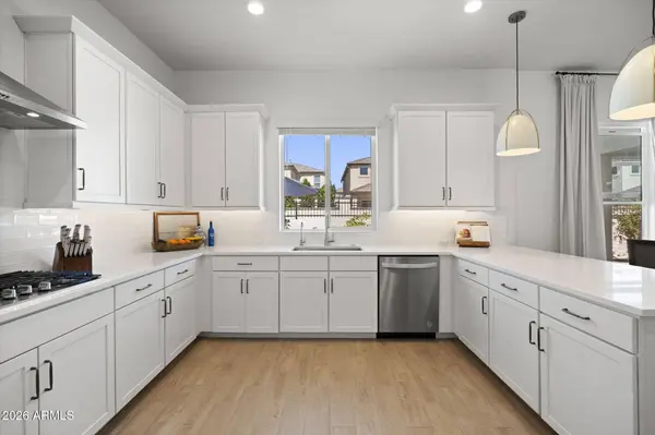 5120 E HELENA Drive, Scottsdale, AZ 85254