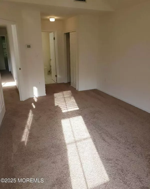 96 Drew Court, Manalapan, NJ 07726