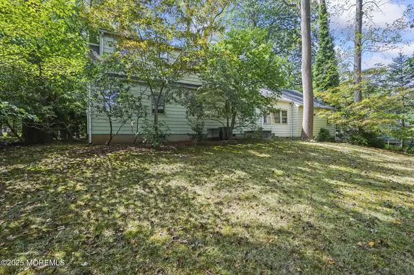 30 Rustic Terrace, Fair Haven, NJ 07704