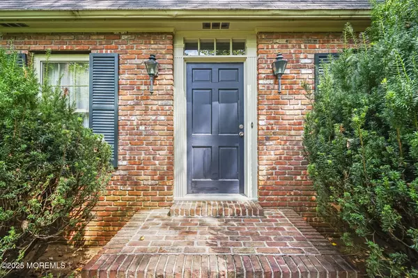 30 Rustic Terrace, Fair Haven, NJ 07704