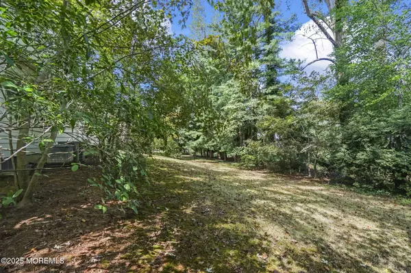 30 Rustic Terrace, Fair Haven, NJ 07704