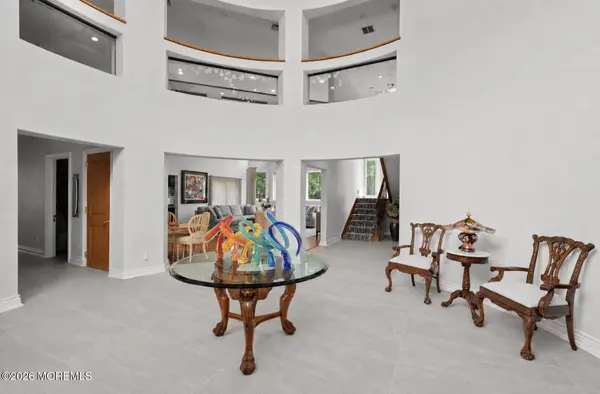 284 Park Avenue, Oakhurst, NJ 07755