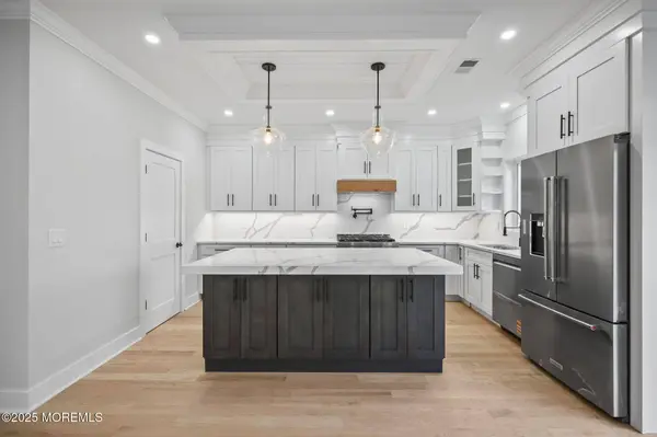 211 Rockwell Avenue, Long Branch, NJ 07740