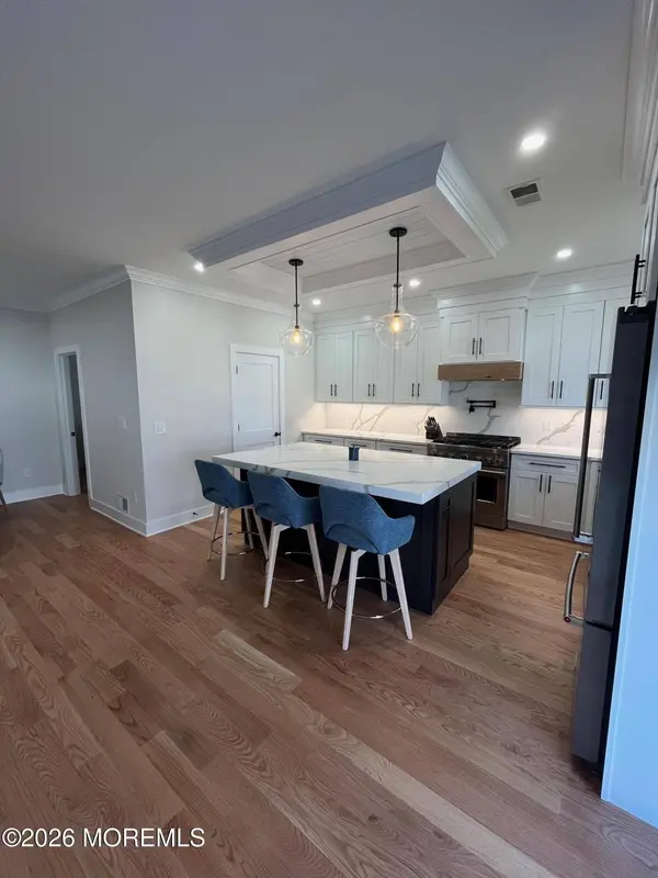 211 Rockwell Avenue, Long Branch, NJ 07740