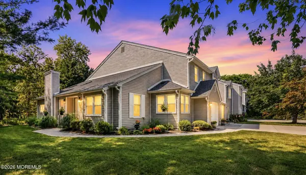 26 Whitesands Way, Little Silver, NJ 07739