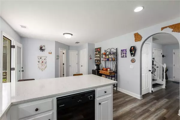 1306 Keaton DR, Winder, GA 30680