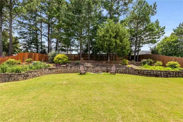 1306 Keaton DR, Winder, GA 30680