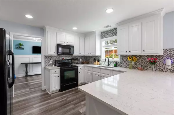 1306 Keaton DR, Winder, GA 30680