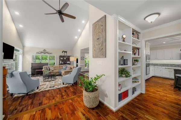 2610 Links End, Roswell, GA 30076