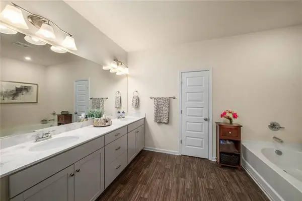 130 Madison BND, Woodstock, GA 30188