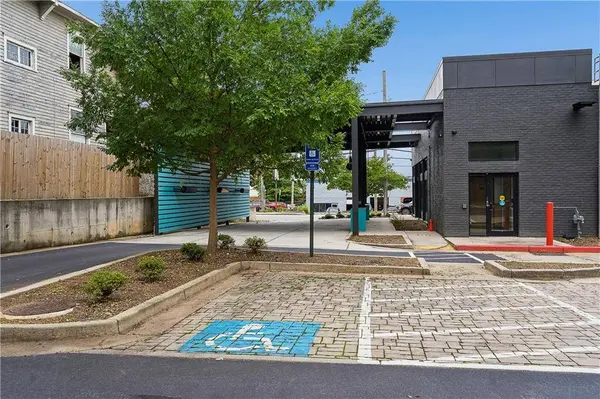 1605 Howell Mill RD NW, Atlanta, GA 30318