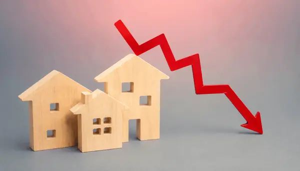 feature image of Why Falling Interest Rates Could Be Great News for Moore County Home Buyers