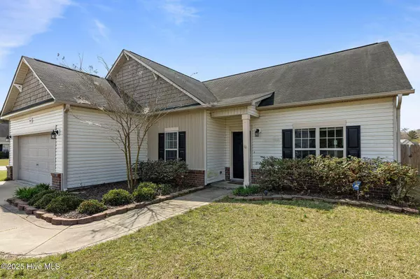 384 Roanoke DR, Raeford, NC 28376