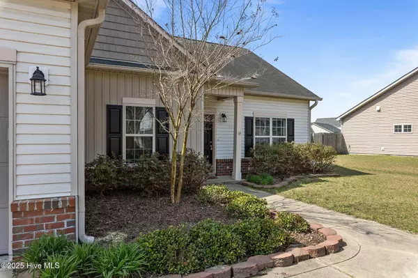 384 Roanoke DR, Raeford, NC 28376