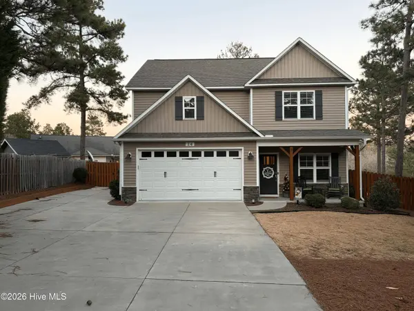26 Calhoun LN, Pinehurst, NC 28374