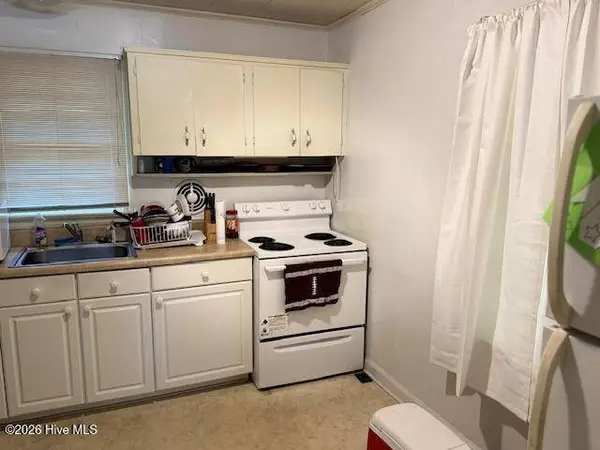 1657 W New York AVE, Southern Pines, NC 28387