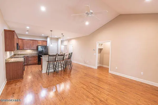 2 Elk Ridge LN, Southern Pines, NC 28387