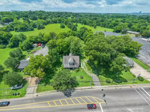 La Vergne, TN 37086-2831,266 Old Nashville Hwy