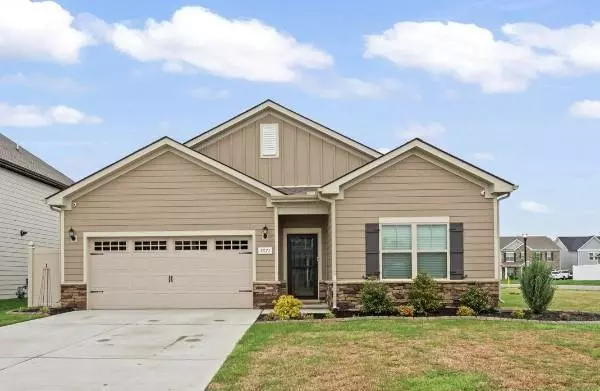 3671 Stormy Ln, Rockvale, TN 37153-6701