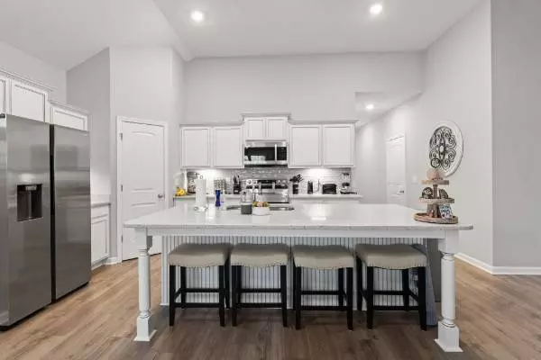 3671 Stormy Ln, Rockvale, TN 37153-6701