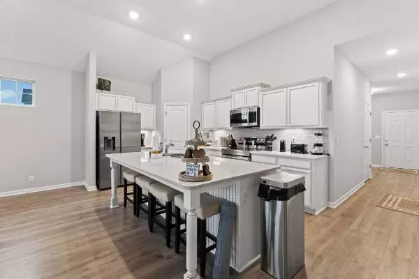 3671 Stormy Ln, Rockvale, TN 37153-6701