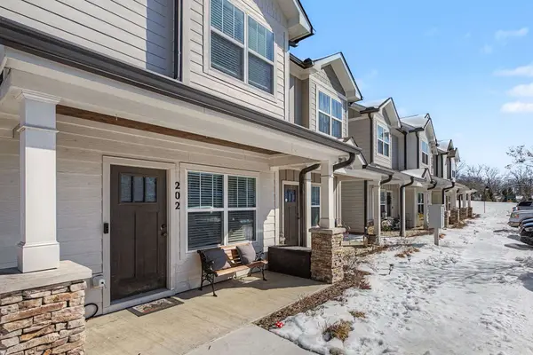 202 Bell Forge Ct, White Bluff, TN 37187