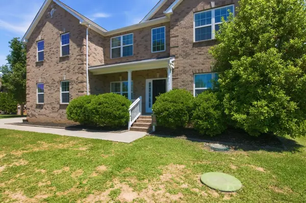 1011 Laramie Ct, Murfreesboro, TN 37128
