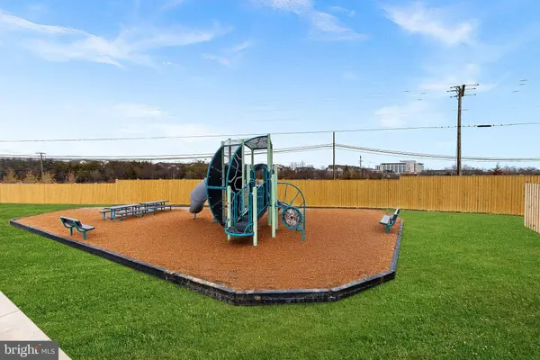 19712 SEPIA SQ, Ashburn, VA 20147