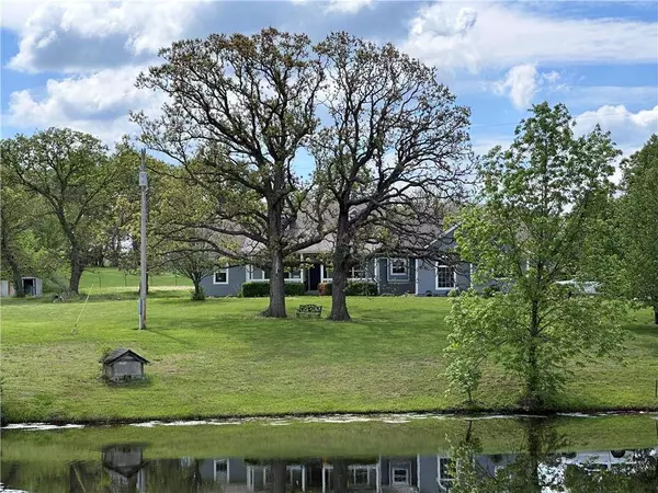 35705 E Rd Mize RD, Oak Grove, MO 64075