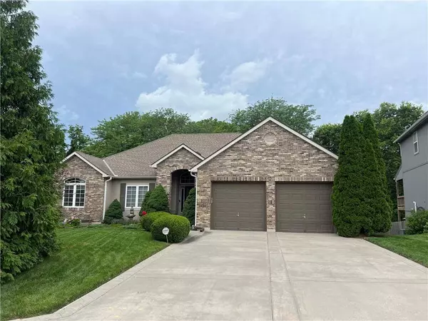 1128 N Old Mill RD, Independence, MO 64056