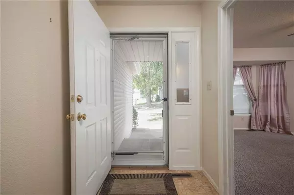 16702 E 53rd St South ST, Independence, MO 64055